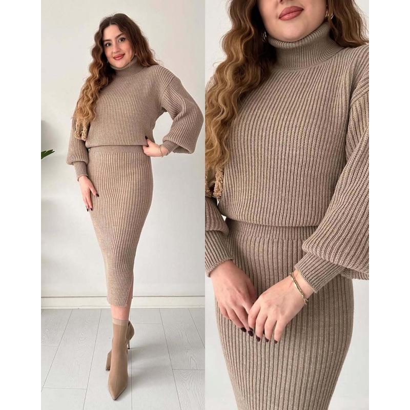 2025 A/W Solid Color High Neck Pullover & Slit Skirt Set