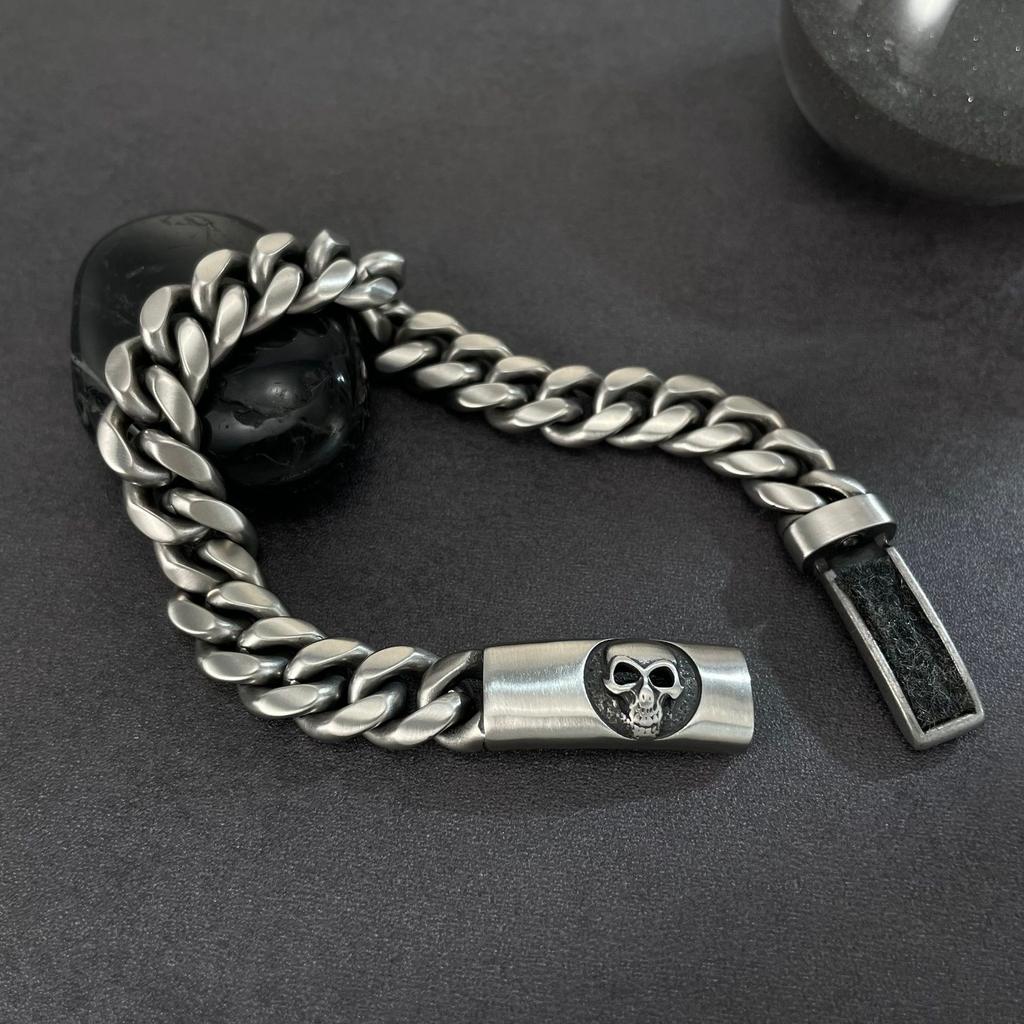 Minority Bracelet Thick Cuban Link Punk Style Skull Bracelet Men Waterproof Anti Tarnish Minimal Jewelry ALN25123248