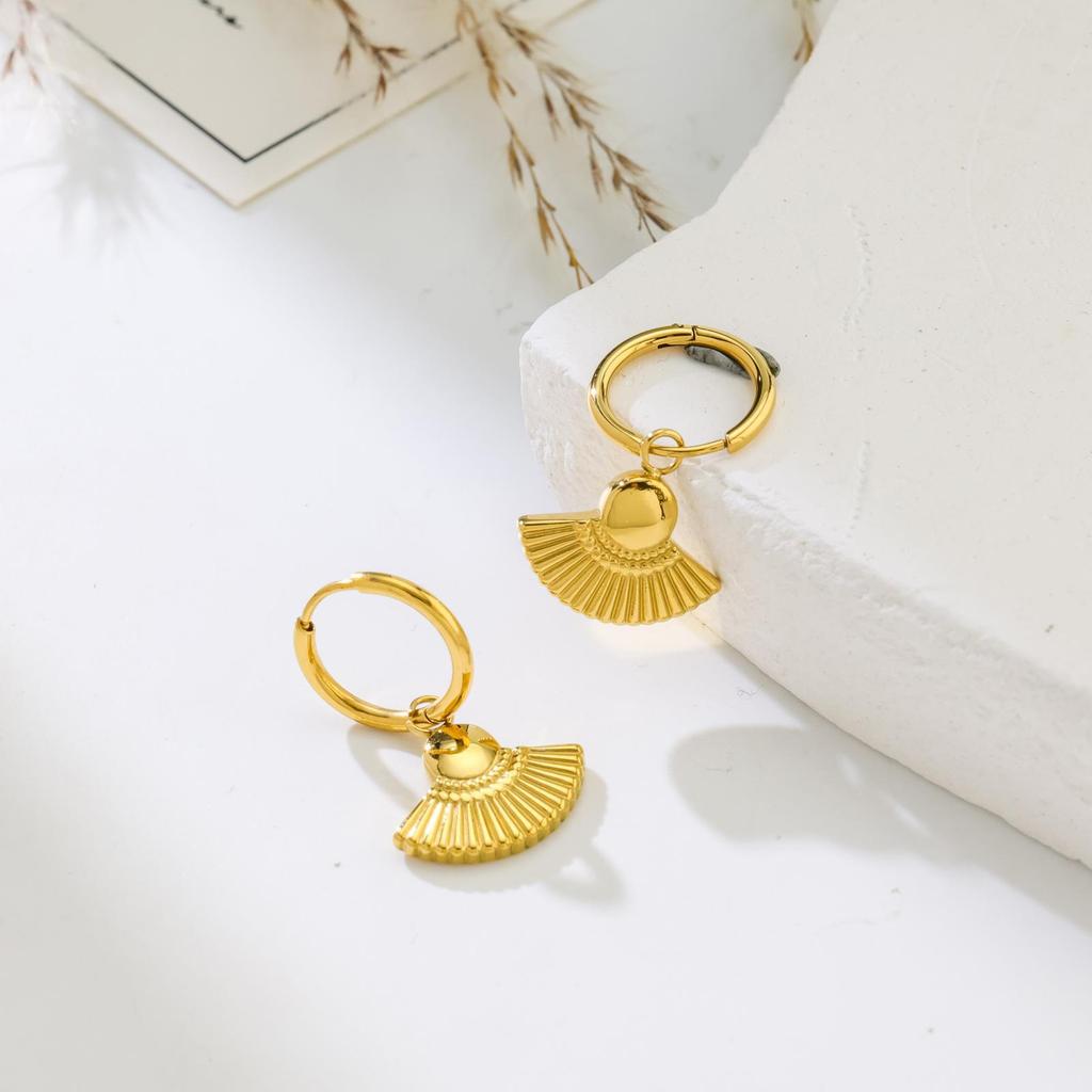 Fashion Personalized Design Fan Earrings Femininity Popular Simple Titanium Steel Earrings Do Not Fade Versatile