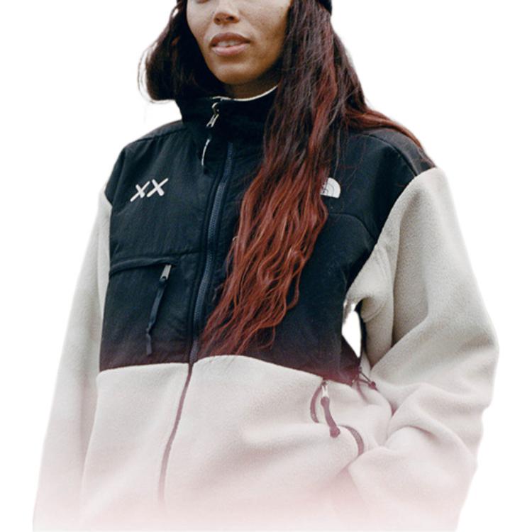 KAWS X THE NORTH FACE Retro 1995 Denali Jacket NF0A7WMB-8K4