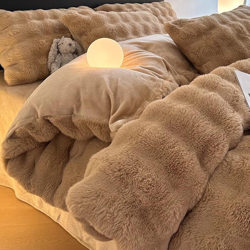 2025 Winter Coral Velvet Bedding Set: Plush Imitation Rabbit Fur Duvet, Fitted Sheet, Bed Sheet, Thickened for Warmth
