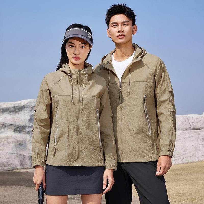 Summer UPF10 + Sunscreen Clothing Men's and Women's Light and Breathable Jacket Outdoor Hiking UV Protection Sunscreen Clothing