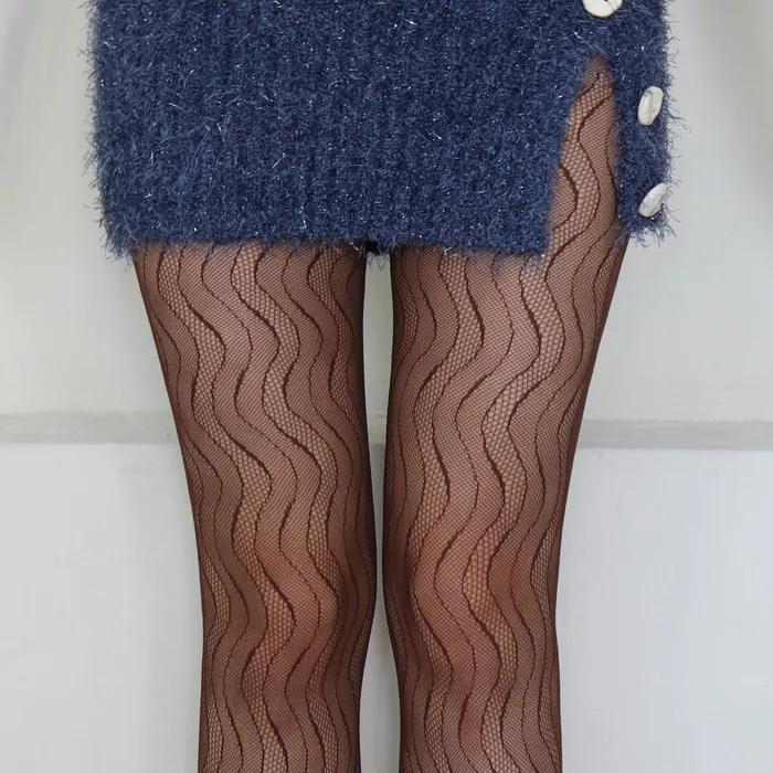 Wave mesh stockings