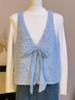 The new models in early spring are worn on the front and back, with straps, bows decorated with v-necks, sleeveless stacked, and knitted sweaters with