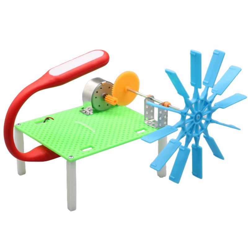 DIY Hand-Crank Hydroelectric Generator Model for Science Experiments