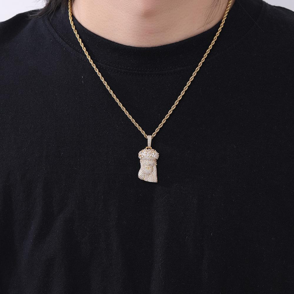 Avatar Pendant, European and American Hip Hop Copper Inlaid Zircon Personalized Men's Necklace, Human Face Avatar Pendant Chain.