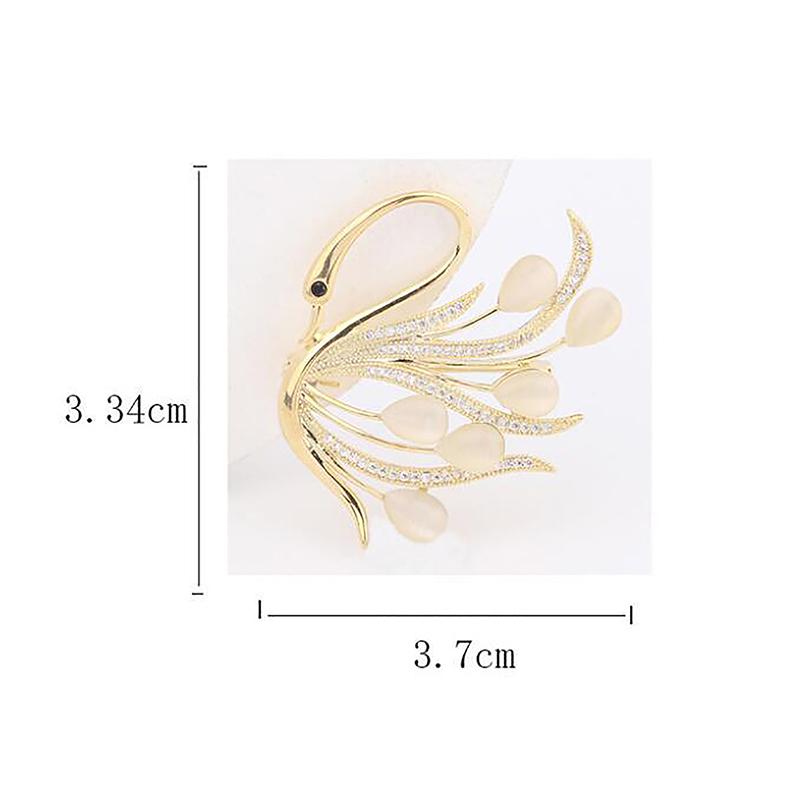 Luxury Opal Swan Brooch High-grade Women's Corsage Pin Design Sense Of Niche Clothing Accessories To Prevent Exposure