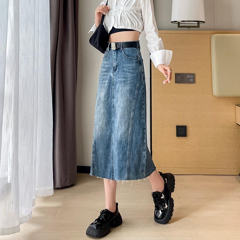 

Летняя женская джинсовая юбка с открытой вилкой в ​​длинной части тонкой юбки трапециевидной формы с завышенной талией. Юбка до бедра. 2XL