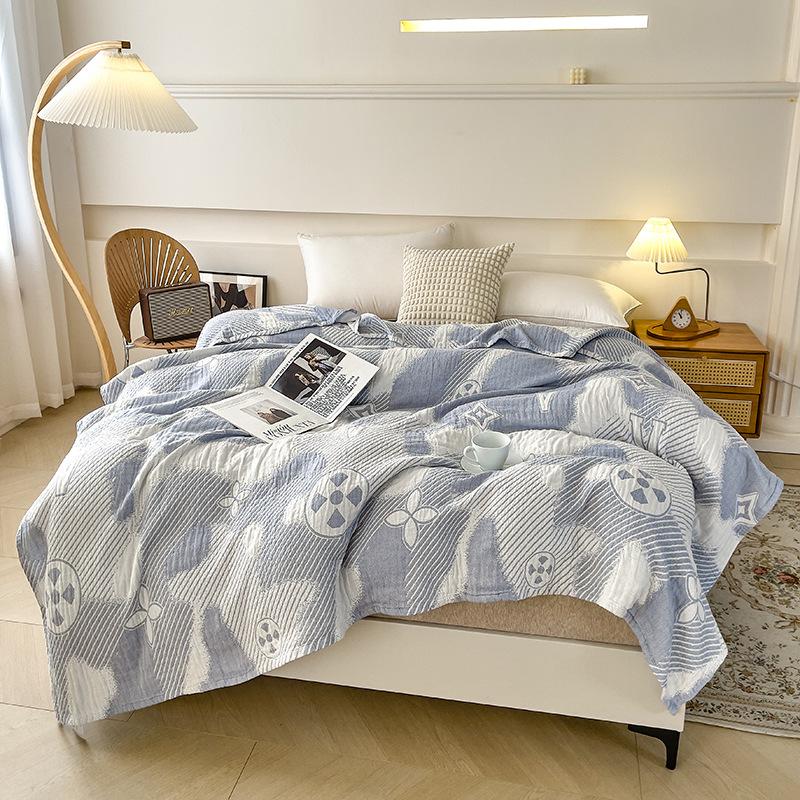 Class A Cotton Three-layer Gauze Throw Blanket Machine Washable Summer Air Conditioning Cool Quilt Office Nap Cover Blanket Soft Towel Quilt