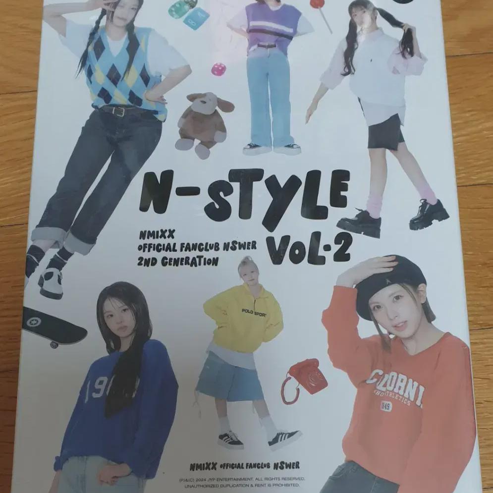 

Запечатан только второй кит Nmixx Enser