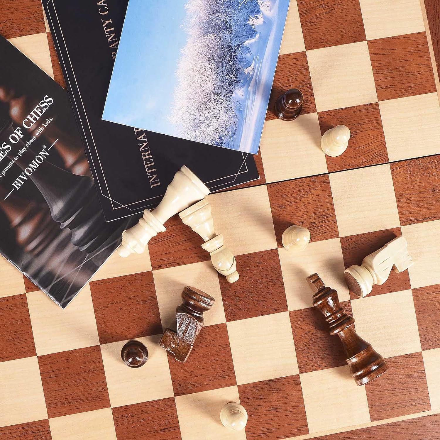 

Магнитный деревянный шахматный набор 15 с хранилищем, Портативные складные дорожные шахматы для детей и взрослых, 2 дополнительные ферзи United States