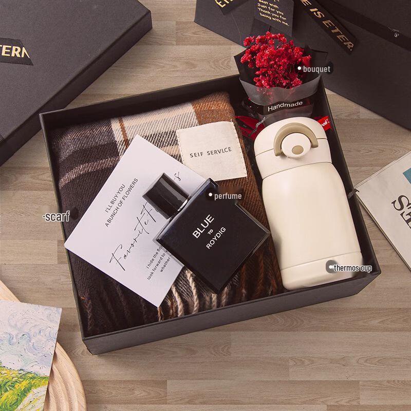 Christmas Scarf & Mug Gift Set Scarf Gift Box 9