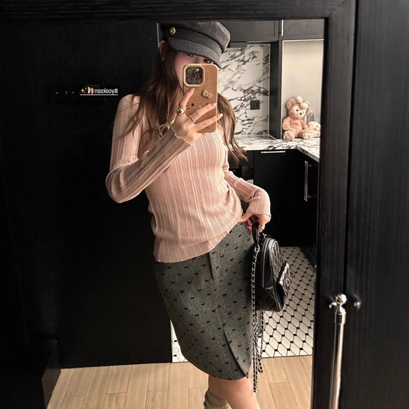 Simple temperament Slim-fit neck knitted sweater top women's clothing early autumn wear tight and thin inner base long-sleeved shirt