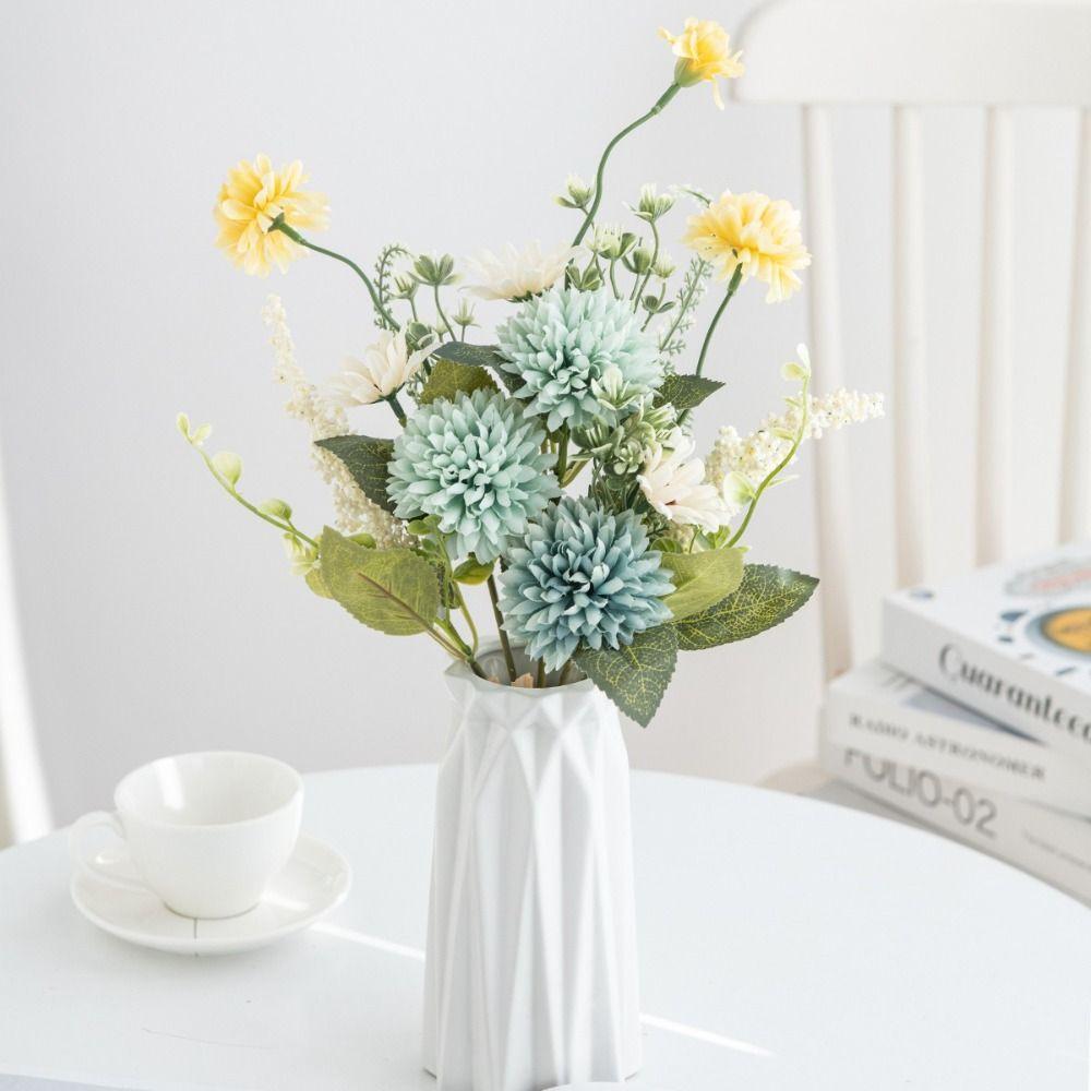 Silk Material Silk Artificial Flowers Bulbous Shape Simulated Flowers Bulbous Chrysanthemum Bubble Design