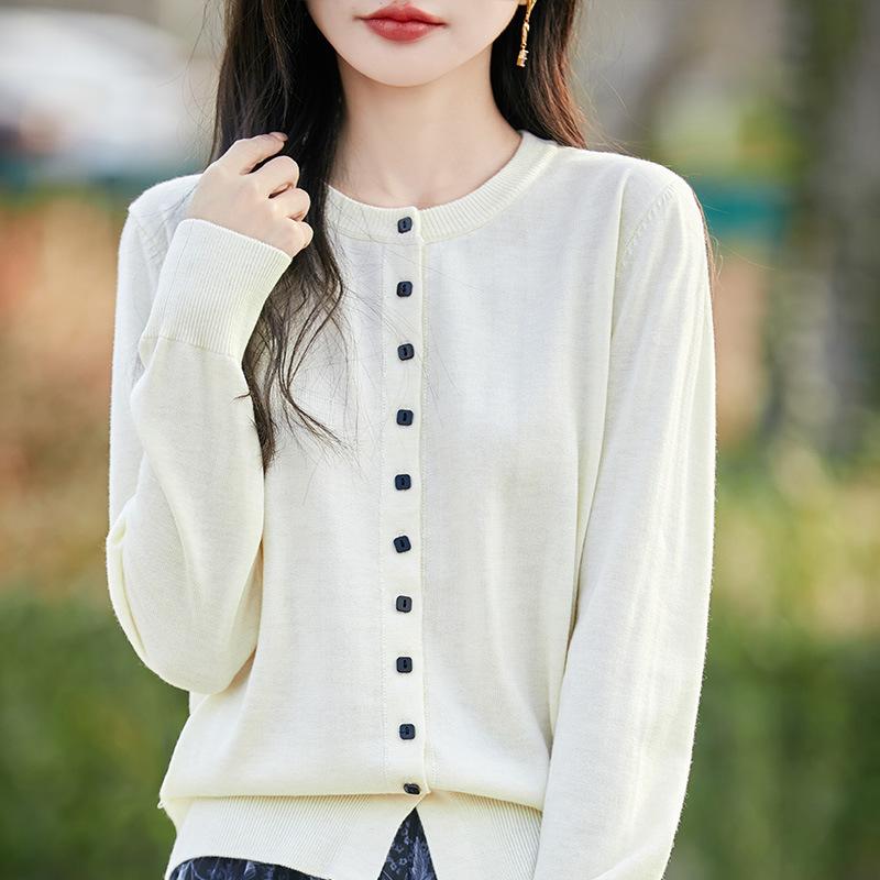 Loose Fit Solid Color Round Neck Long Sleeve Knit Cardigan
