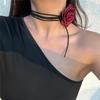 Elegant Lång Repkedja Choker Halsband med Rosblomma för Kvinnor Trendig Berlock Mode Damer 2023 Halsdekoration