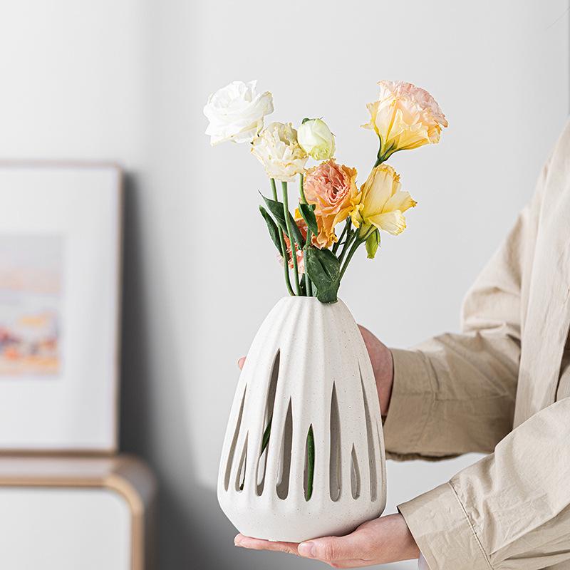 Simple Ceramic Flower Vase - Creative Home Decoration Ornament
