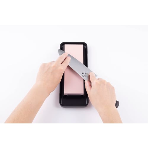 Kai Seki Magoroku Medium Knife Sharpener, #2000, with Storage Case, Made in Japan, AP0331