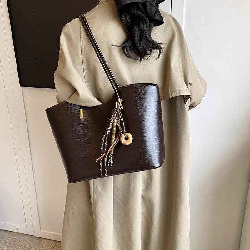 

Large-capacity Tote Bag with Simple, Casual and Laid-back Style, Single-shoulder Bag on The Armhole without pendant кавовий