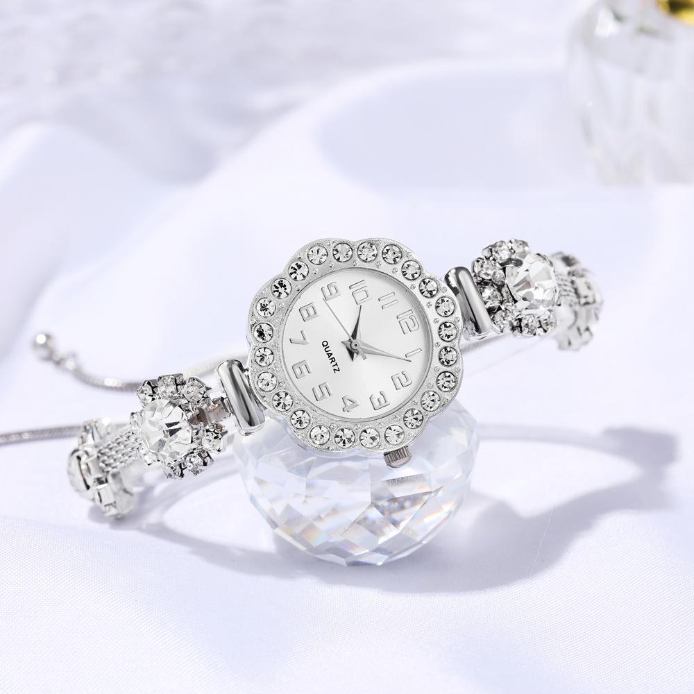 Adjustable Bracelet Watch with Large Diamond | New Style Quartz Ladies Watch with Simple Numeric Dial