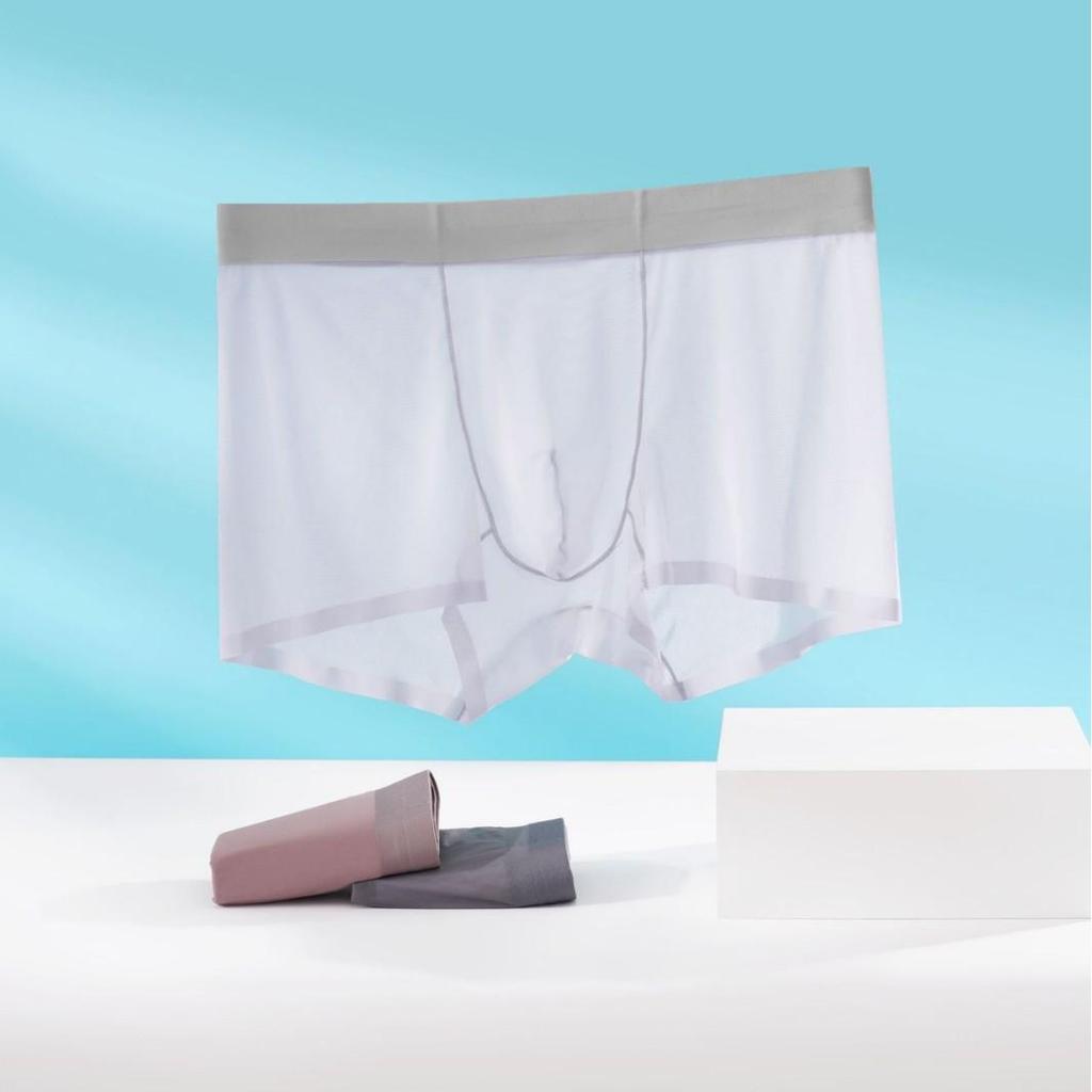Banana Men's Ice Silk Seamless Breathable Sports Underwear - Lightweight Summer Design