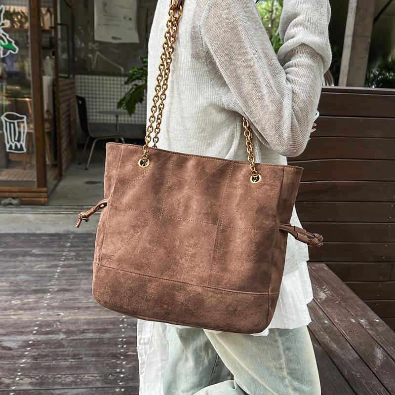 Fashion diamond lucky bag bucket bag new retro niche drawstring shoulder bag large capacity chain commuter tote bag