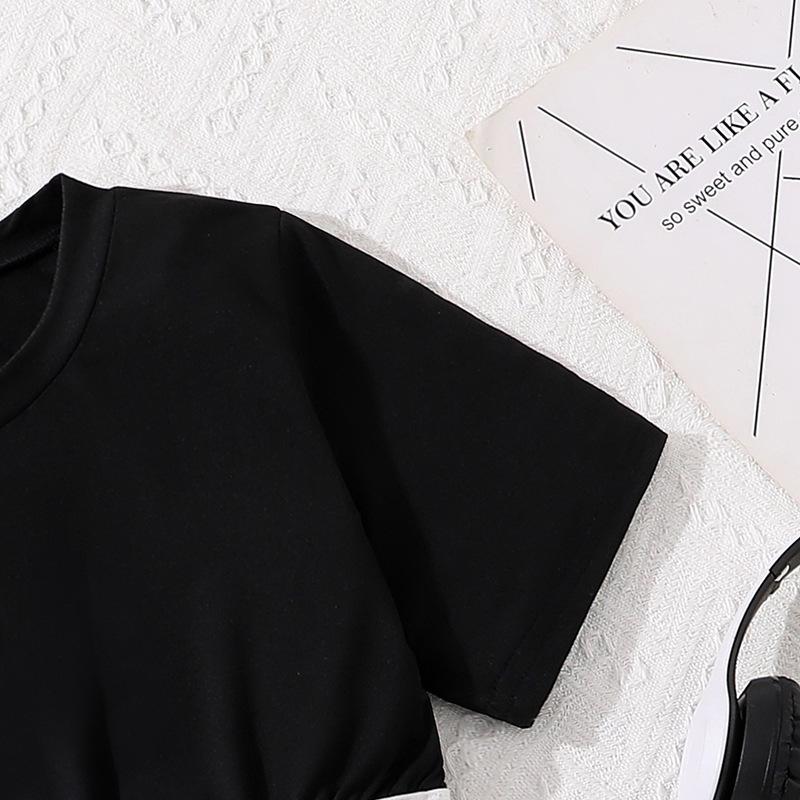 2025 Sommer Mädchen Rock & T-Shirt Set: Koreanischer Arbeitskleidungsstil mit Tasche und Buchstaben-Detail