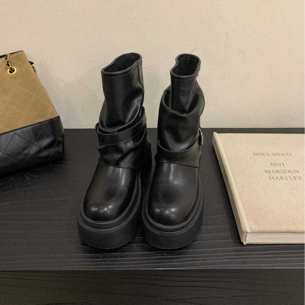 2025 autumn and winter new round head low tube thin Martin muffin thick-soled short boots fashion belt buckle women's short boots