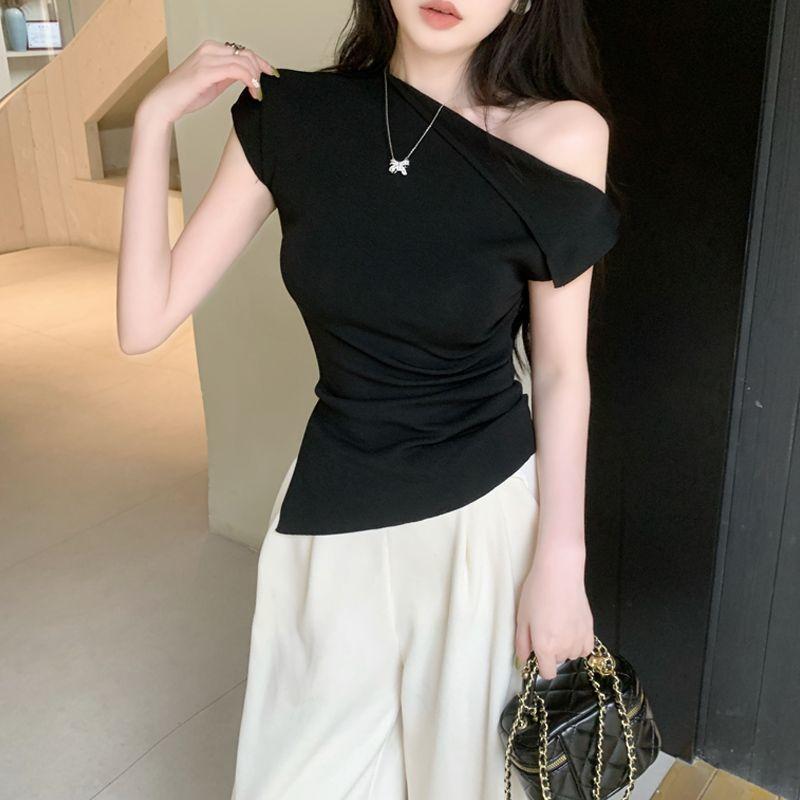 Pure Desire Style Spice Girl Sexy Slanted Shoulder Short-sleeved T-shirt Niche Fashion Design Sense Unique Irregular Top Ins