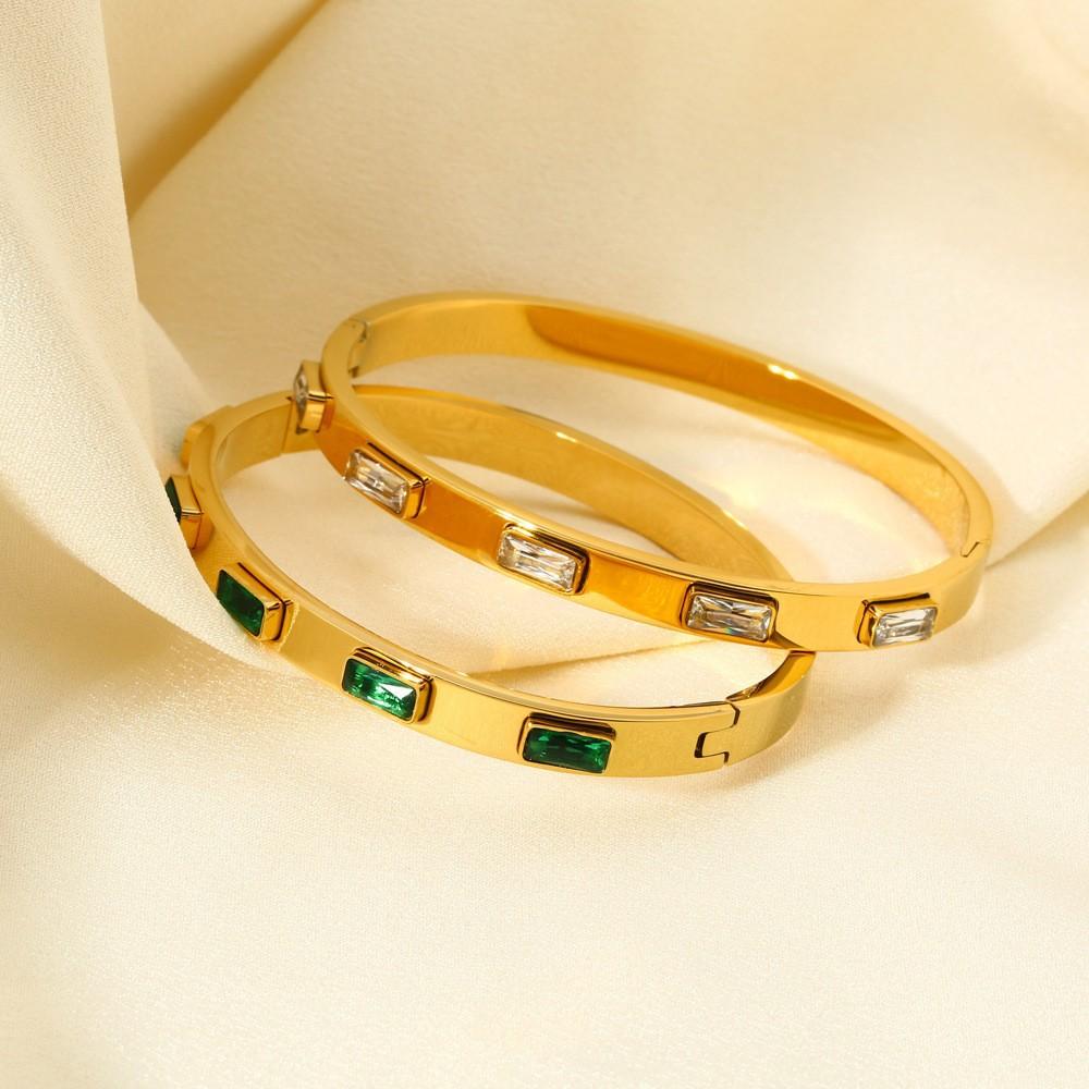Ins Retro Light Luxury Stainless Steel Emerald White Square Diamond Buckle Bracelet Plated with 18K Gold Waterproof Jewelry Women