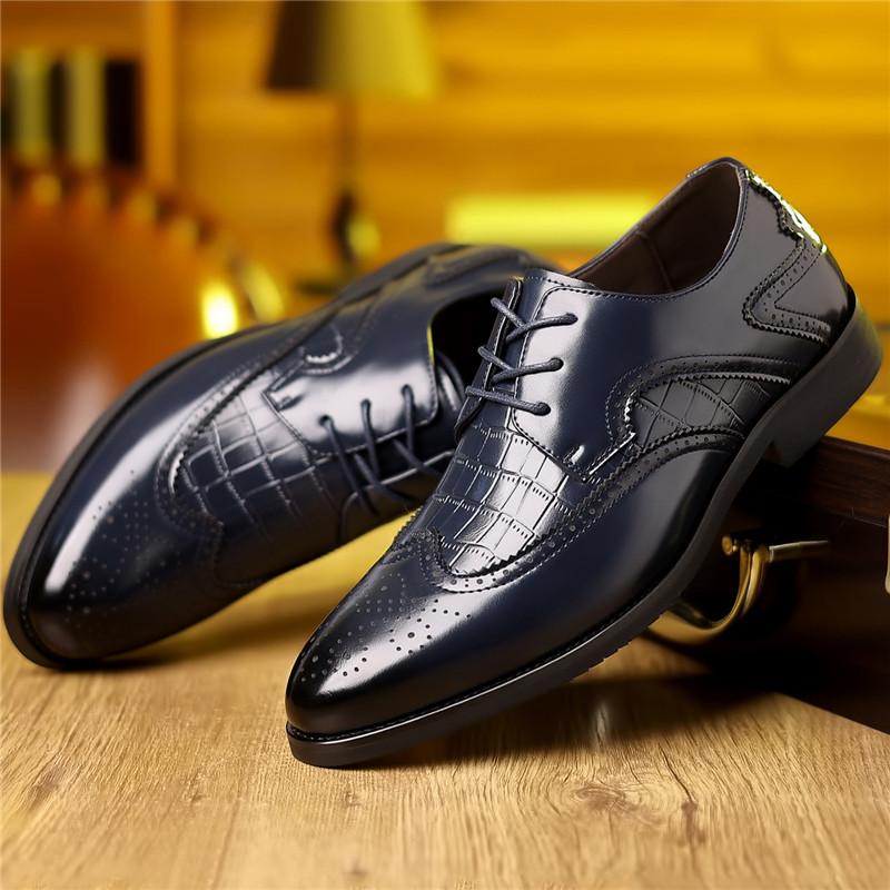 Fashion Britain New Retro Pointed Patent Leather Lace Up Wedding Flats Derby Shoes For Men Casual Formal Dress Footwear Zapatos Hombre