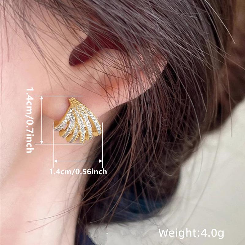Huitan Exquisite Claw Stud Earrings for Women Zinc Alloy Color Sparkling Cubic Zirconia Luxury Trendy Female Accessories Hot Zircon