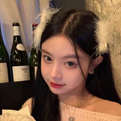 Fairy Mori Style Bow and Feather Hair Clip for Autumn and Winter