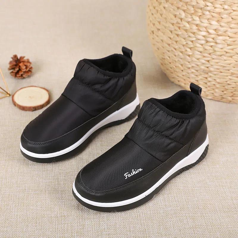 

Зимове бавовняне взуття Нові спортивні зимові черевики Коротка трубка Нековзаюча м’яка підошва Тепле повсякденне взуття 37 чорний