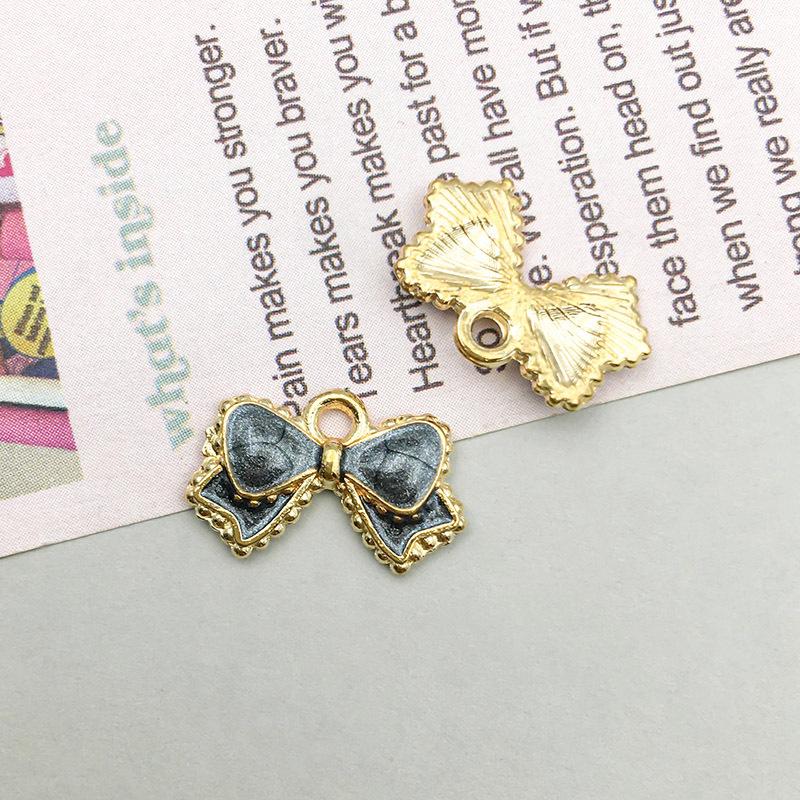 

Черная подвеска-шарм в виде помады на высоком каблуке для DIY украшений