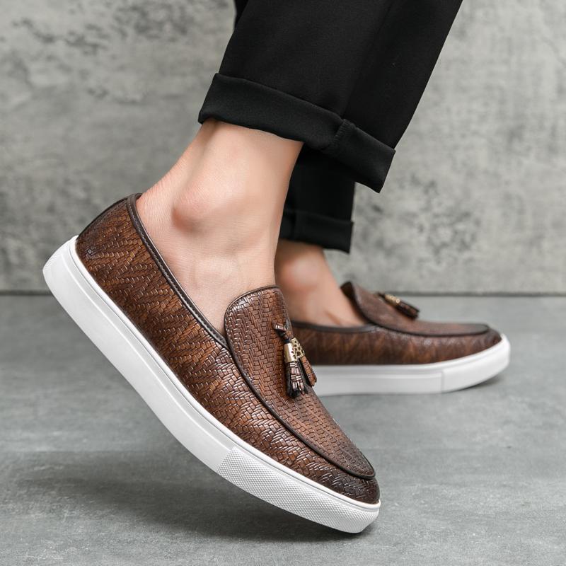 Fashion Daily Commute Men Casual Leather Shoes Brand Driving Men Loafers Moccasins Office Business Shoes Mens Italian Style Tassel Shoes