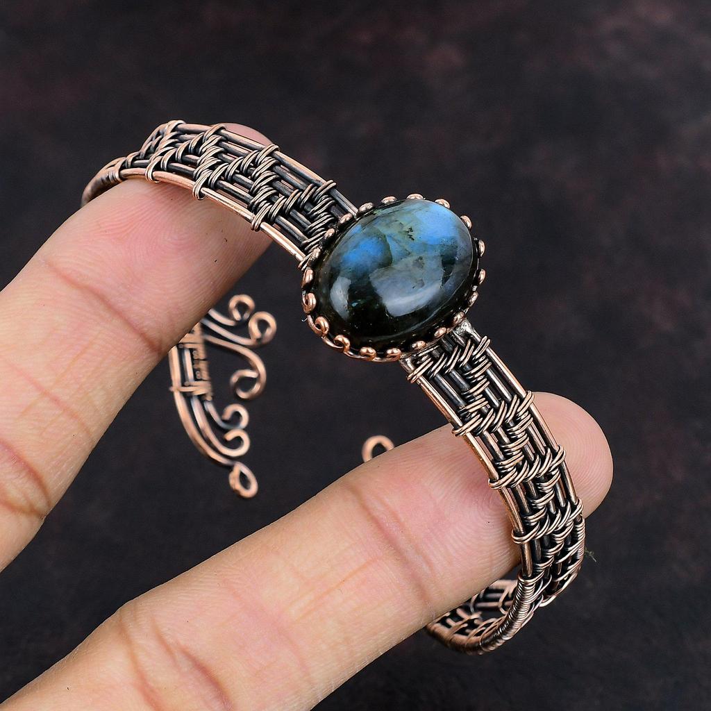 Labradorit Armreif Kupferdraht umwickelt Manschettenarmband Labradorit Schmuck Verstellbares Armband Edelstein Manschettenarmband Handgemachter Armreif zum Verschenken