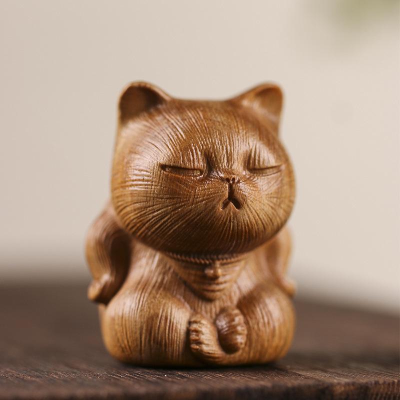 Handmade Wood Carving Cute Little Cat Ornaments Sandalwood Arrogant Cat Figurine Sculpture Wood Decor Desktop Crafts Gifts