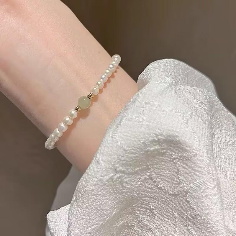 Elegant Light Luxury Hetian Jade Bracelet with Fu Character - Exquisite Gift for Women