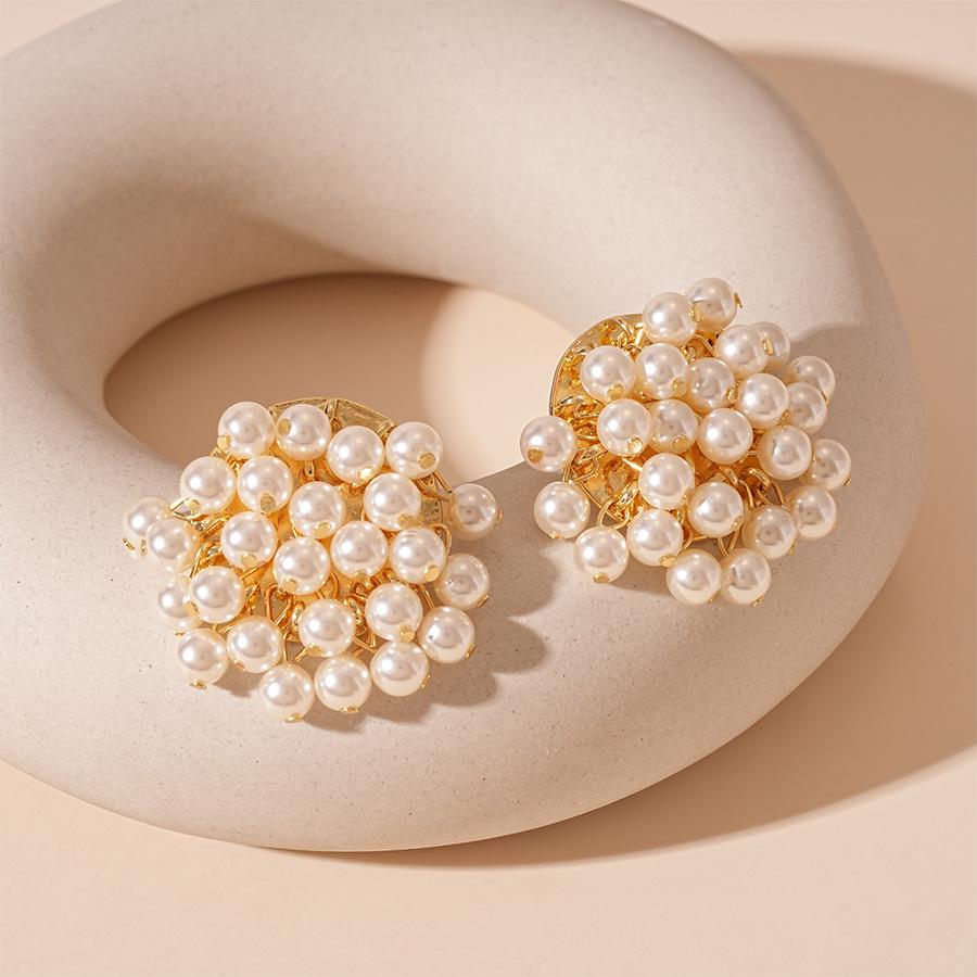 Elegant Pearl Petal Tassel Earrings - High-End, Versatile Design with a Touch of Luxury