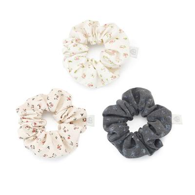 Bubbly Floral Scrunchie_3 Colors