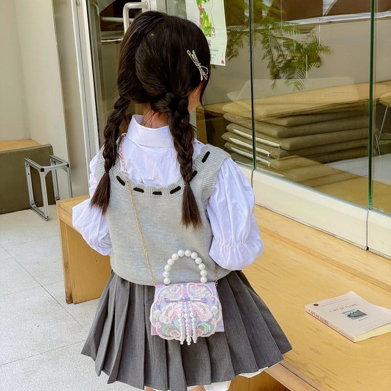 Stylish Retro Children's Shoulder Bag With Breathable Design And Beautiful Beaded Chain For Daily Use