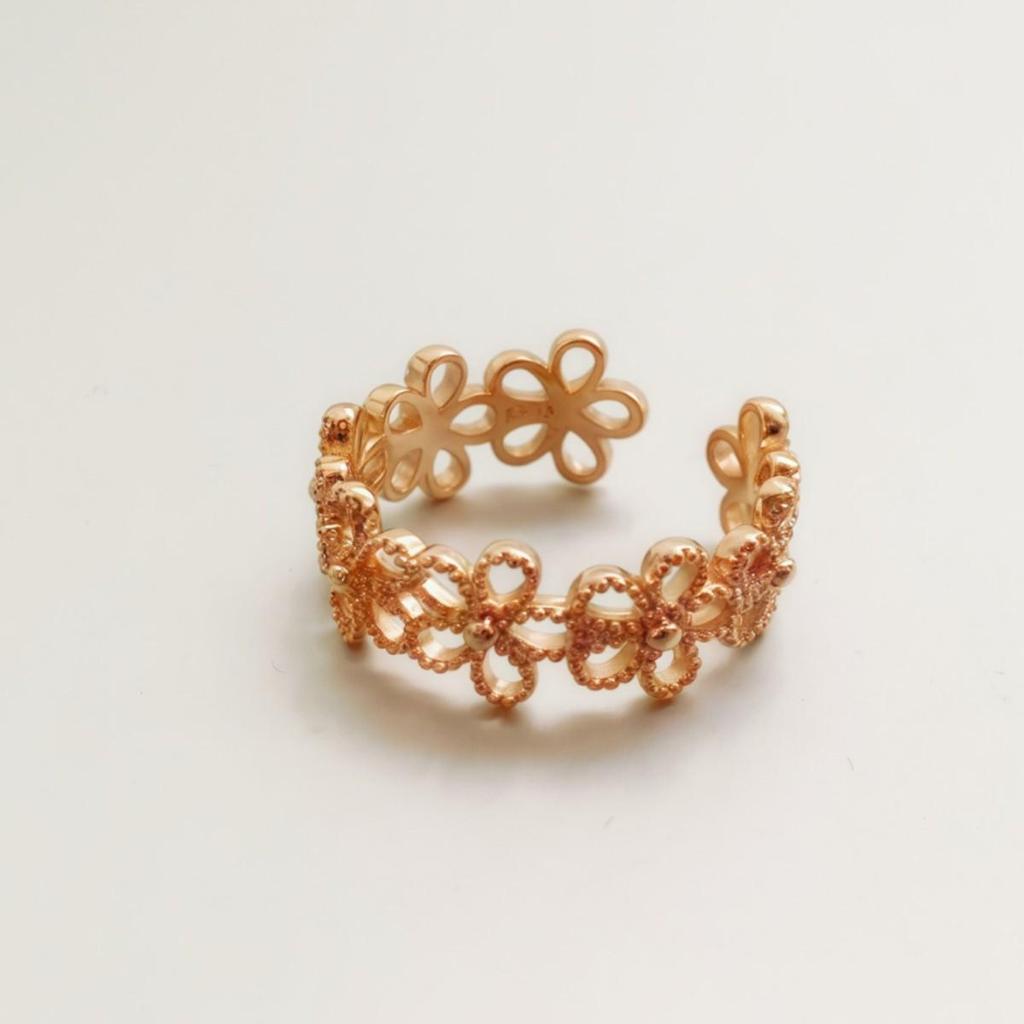 Korean Style Hollow Flower Adjustable Ring - Simple, Versatile, and Elegant Fashion Accessory
