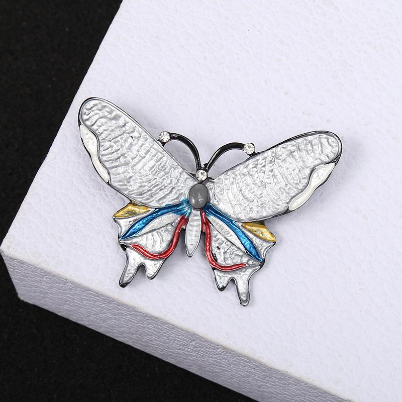 Dripping Butterfly Brooch Women 'S Fashion Silk Scarf Buckle Anti -Empty Pin Personalized Clothing Accessories Brooch