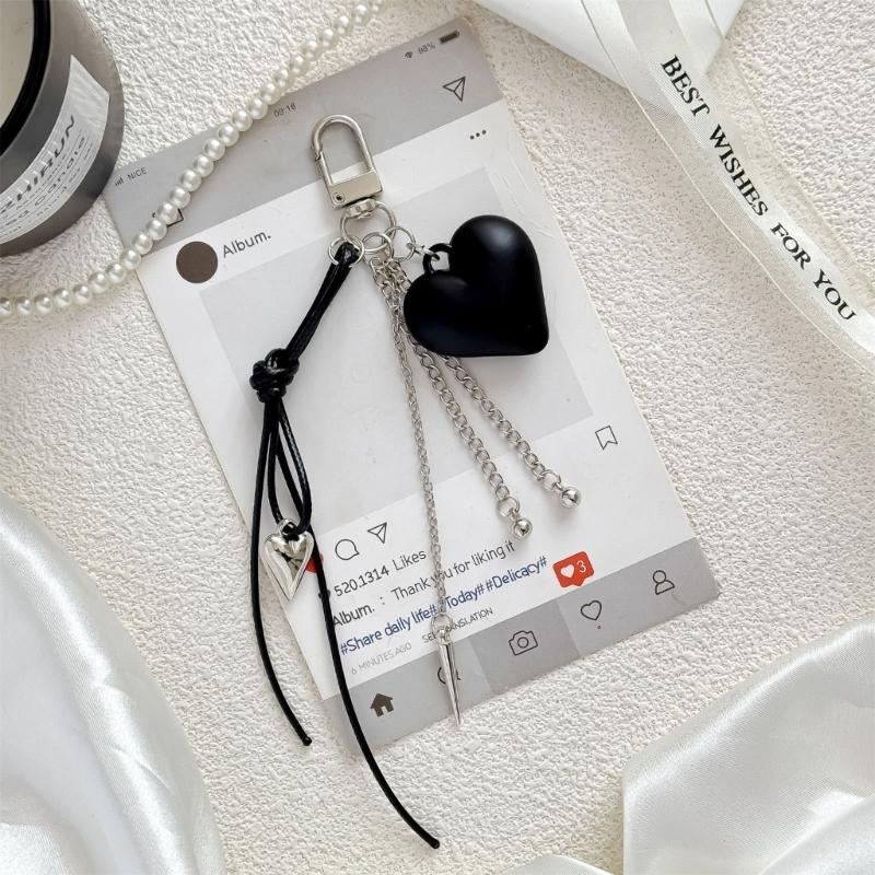 Artistic Black Heart Design Keychain Accessory Heart Shaped Keyring Decoration Great For Gift And Daily Charm