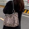 New Fashion Tote Bags Shopping and Travel Canvas Bags Women Popular Handbags Large Capacity Leopard Shoulder Bags