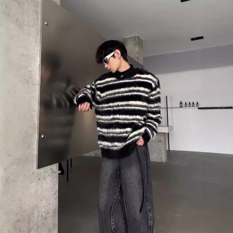 Niche Trendy Brand Black and White Striped Design Sweater for Men In Autumn and Winter Loose Soft and Waxy Lazy Style Round Neck Sweater