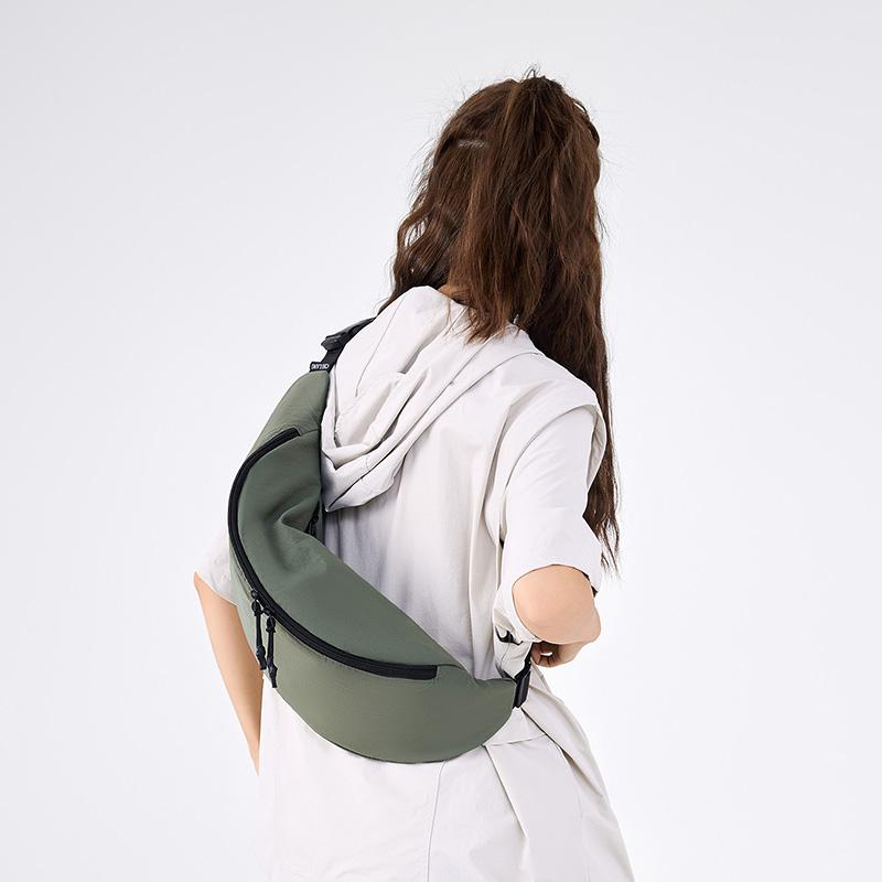 Solid Color Women Chest Bag Lightweight Hobo Bag Men Nylon Large Capacity Shoulder Bag