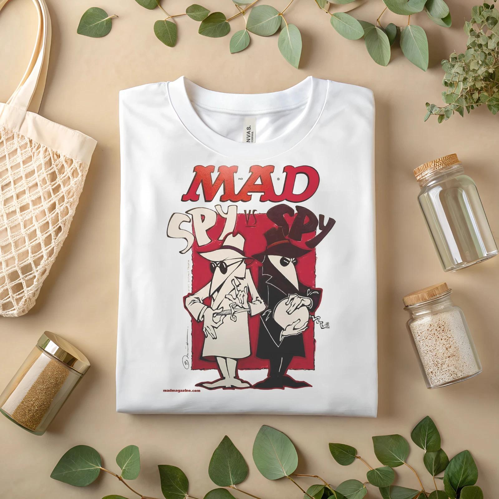 MAD Spy vs Spy Graphic T-Shirt Vintage Retro Comic Duo Tee A502 M