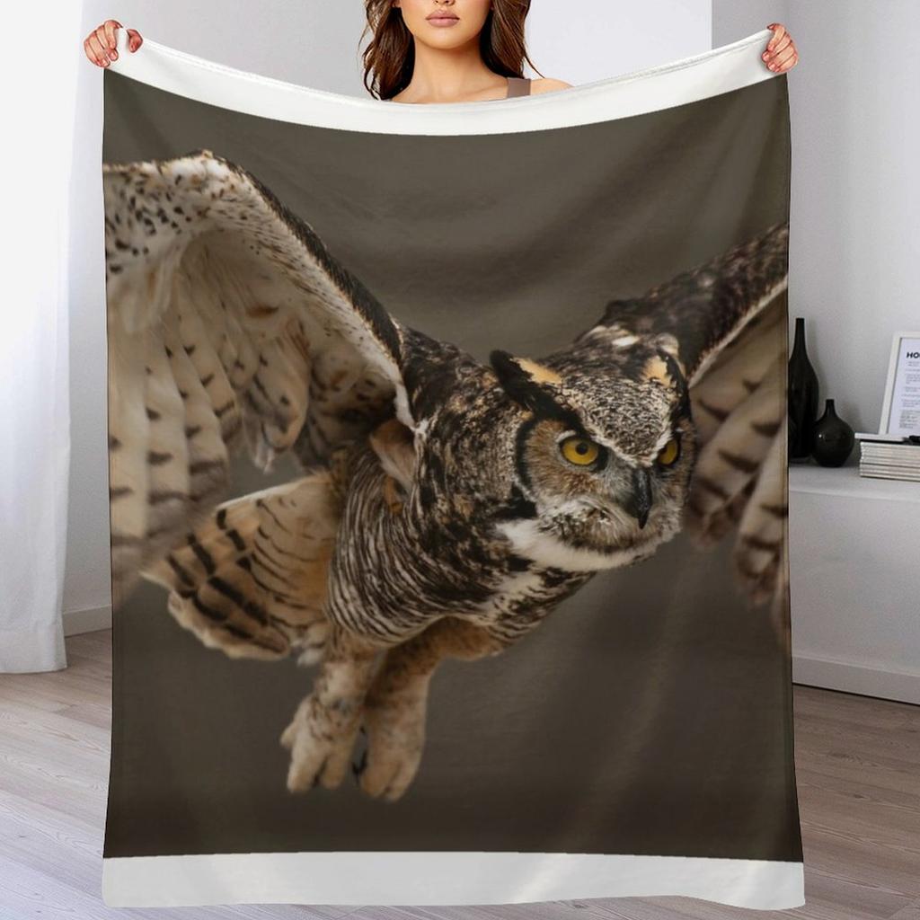 Great Horned Owl Throw Blanket All Season Lightweight Soft Blanket for Bed